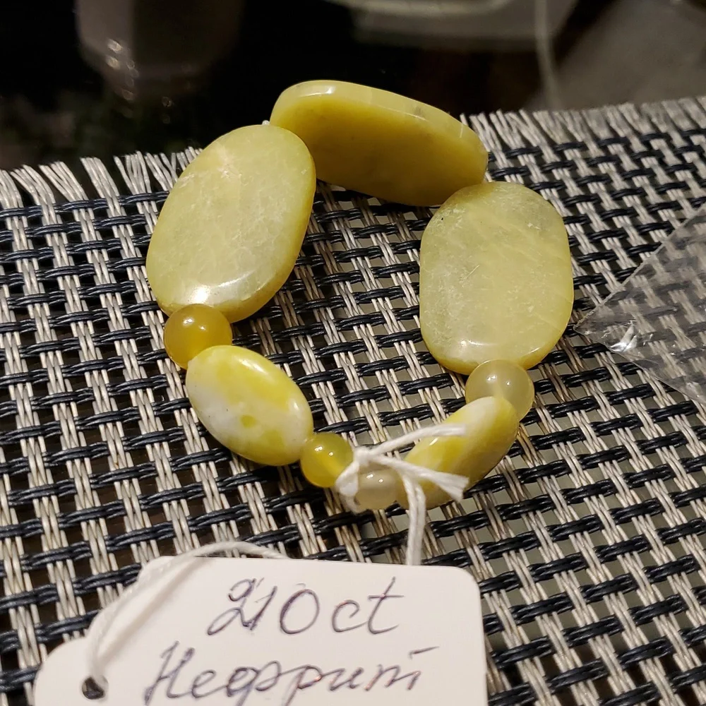 210 Ct Green Genuine  Nephritis  Bracelet